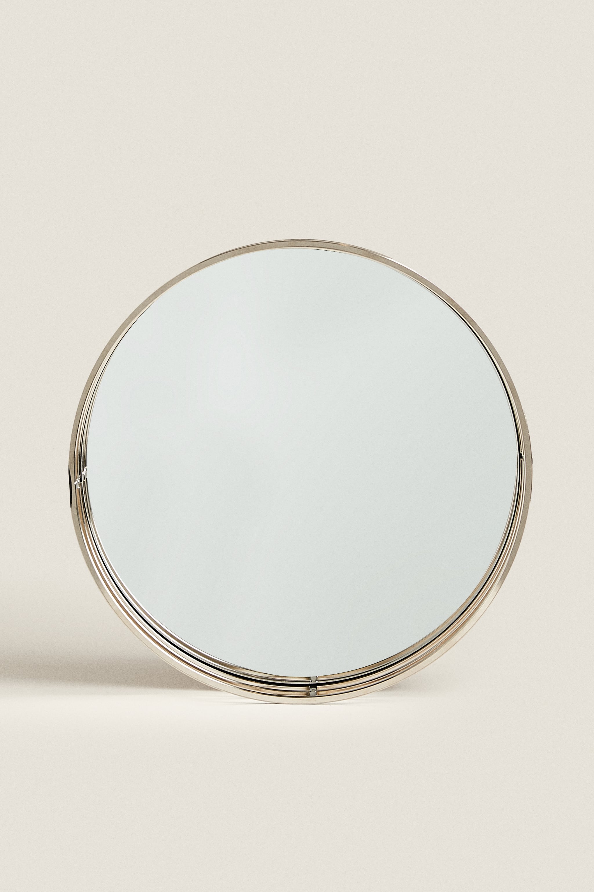ROUND METAL AND MIRRORED TRAY