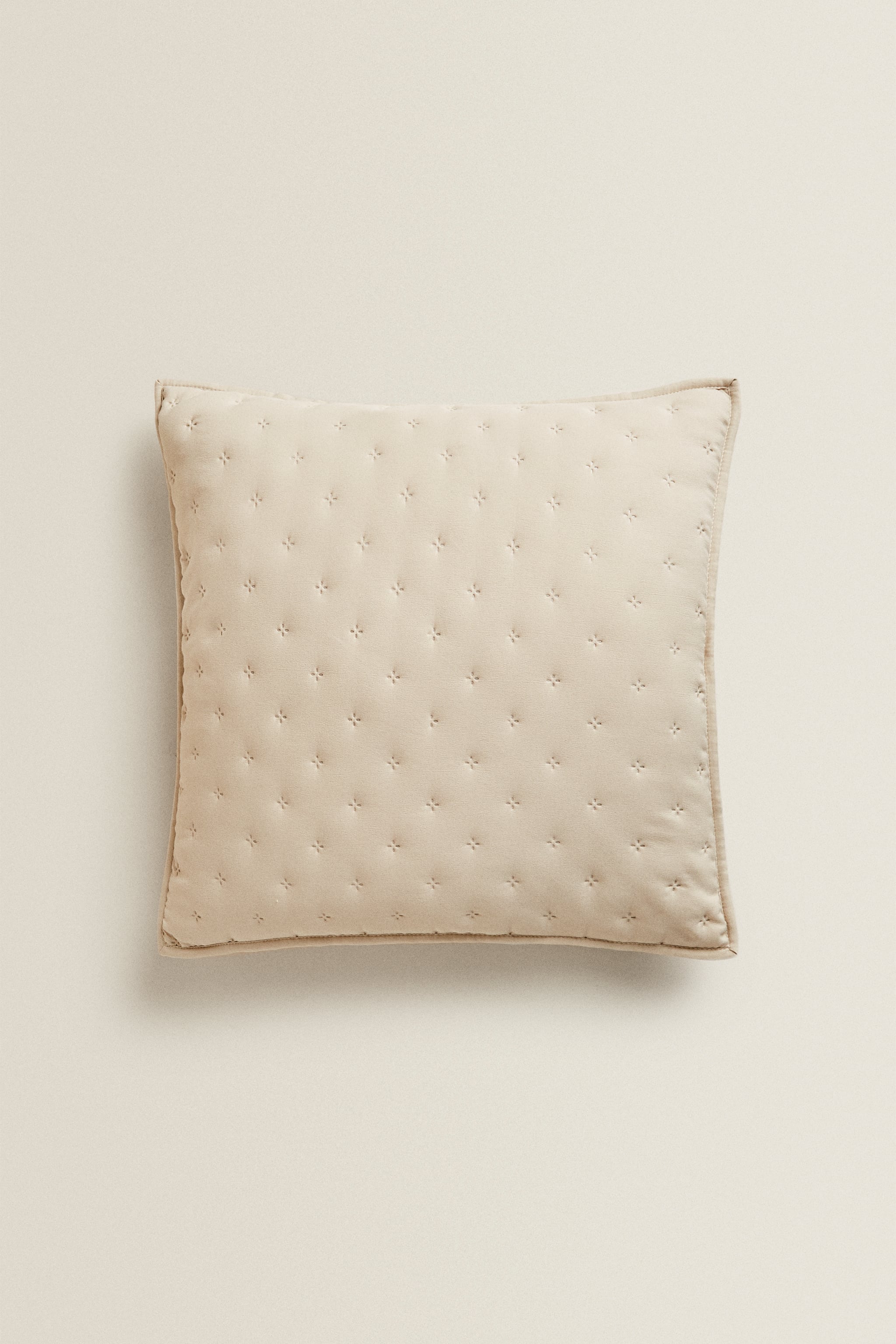QUILTED DOTTED THROW PILLOW COVER