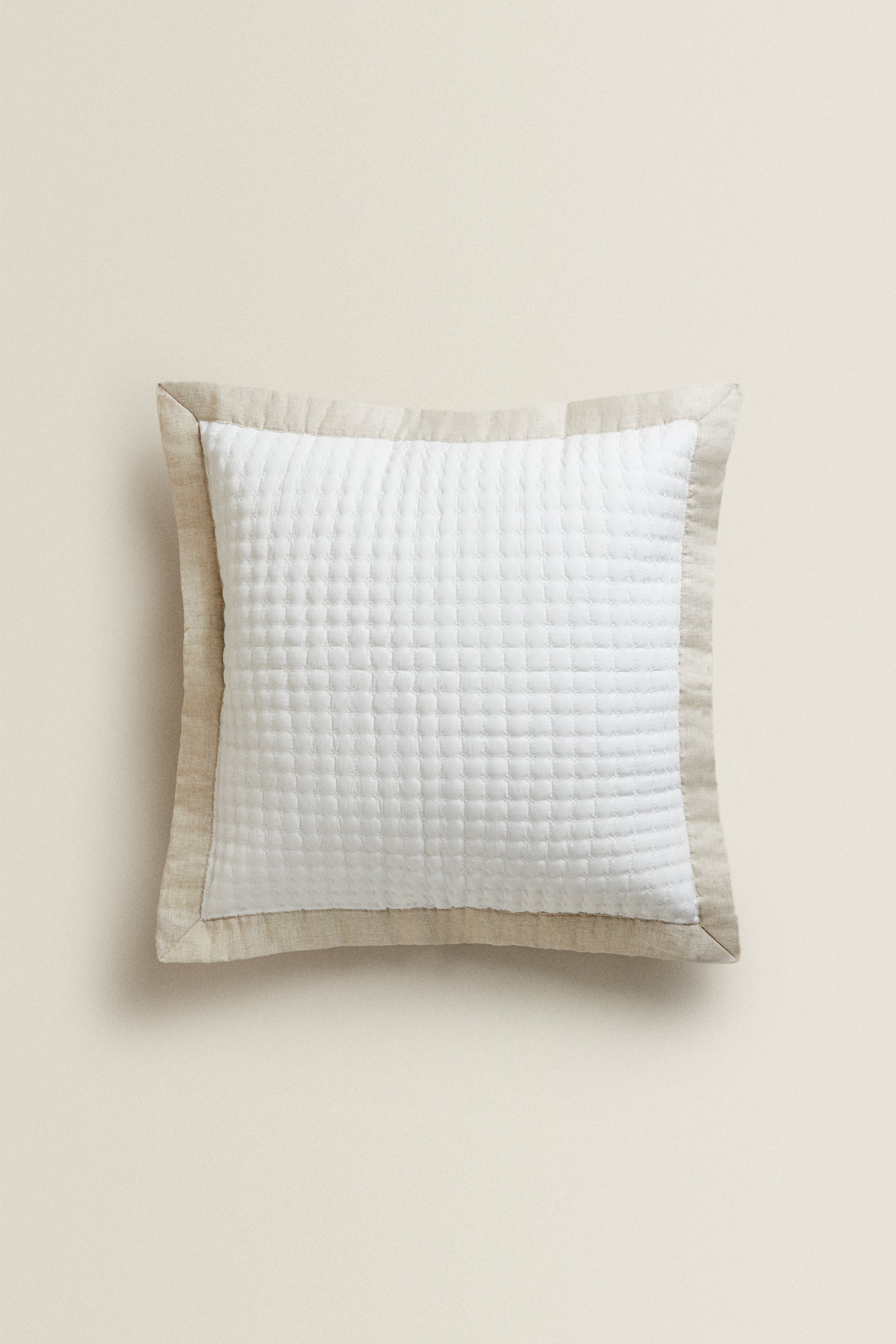 TEXTURED THROW PILLOW COVER WITH LINEN BORDER