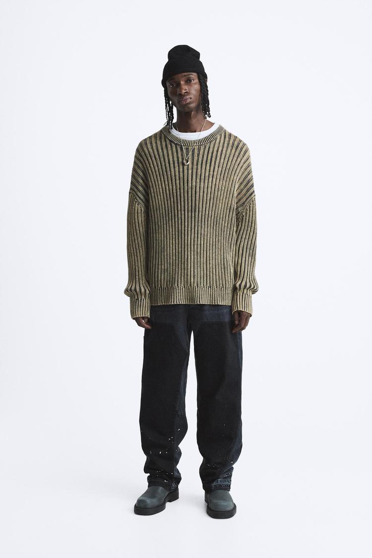 WASHED TEXTURED SWEATER