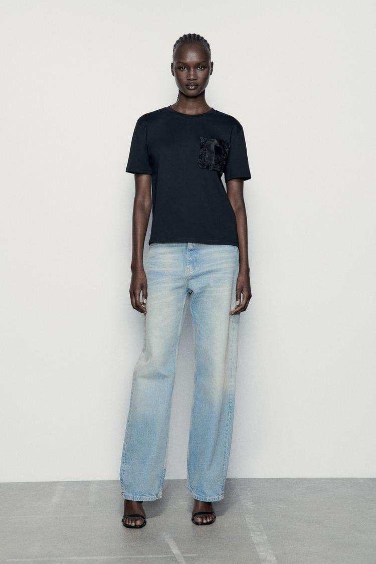 T-SHIRT WITH ORGANZA POCKET