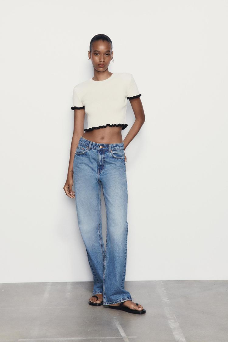 RIBBED TOP WITH RUFFLES