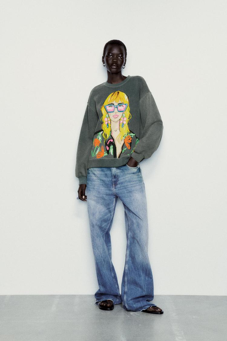 FADED GIRL PRINT SWEATSHIRT