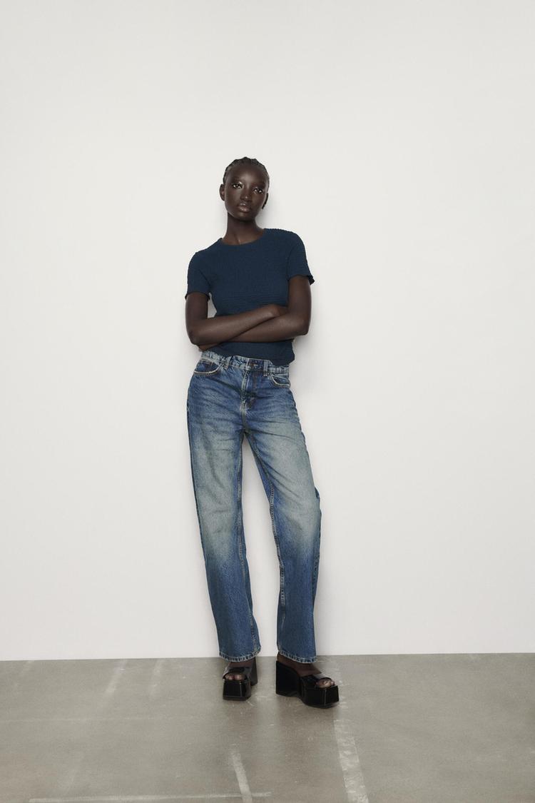 TEXTURED T-SHIRT