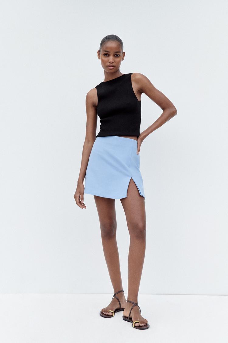 SKORT WITH SLIT DETAIL