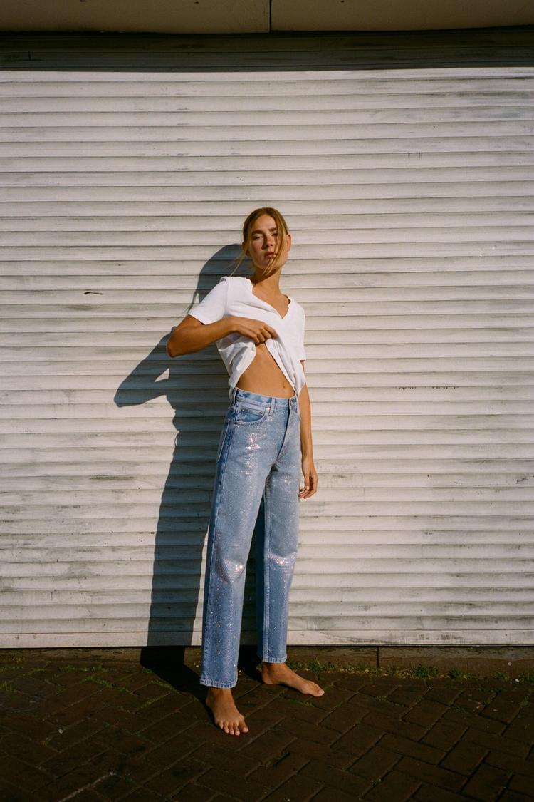 BASIC V-NECK T-SHIRT