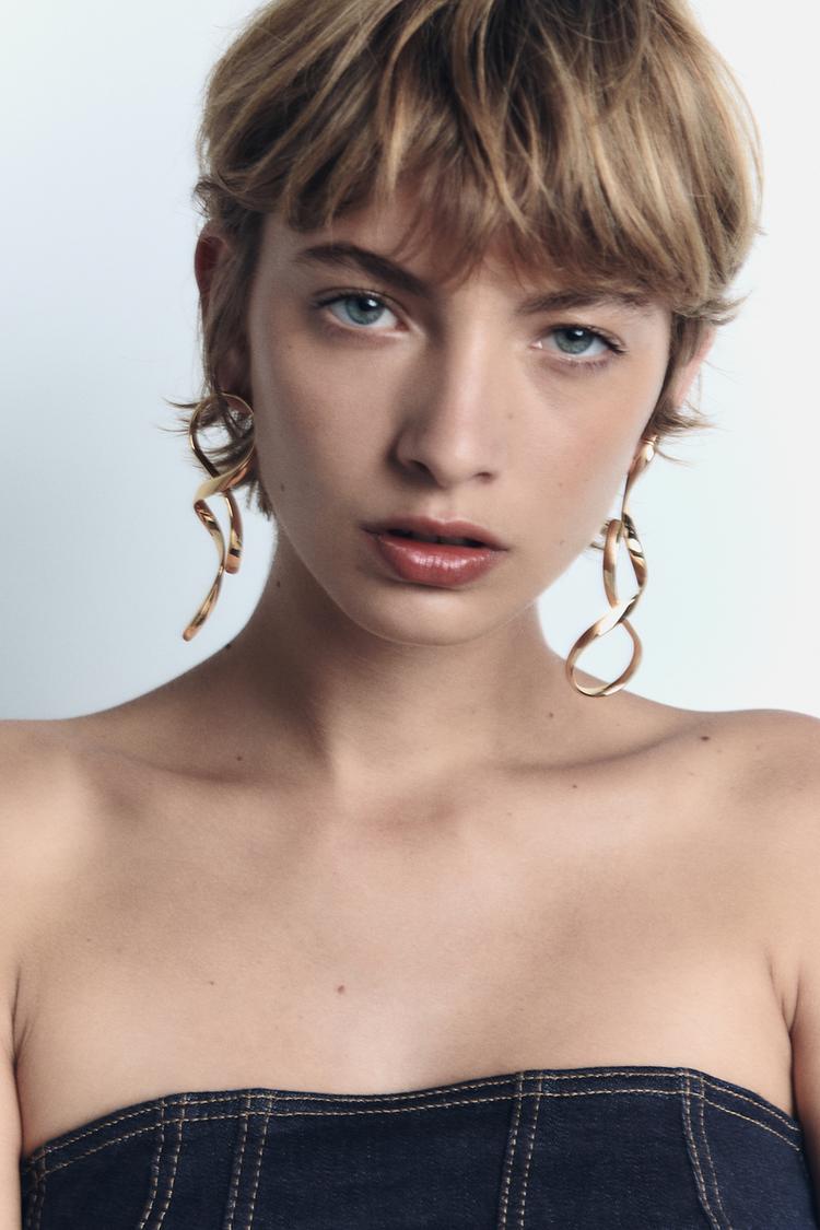 ASYMMETRIC EARRINGS