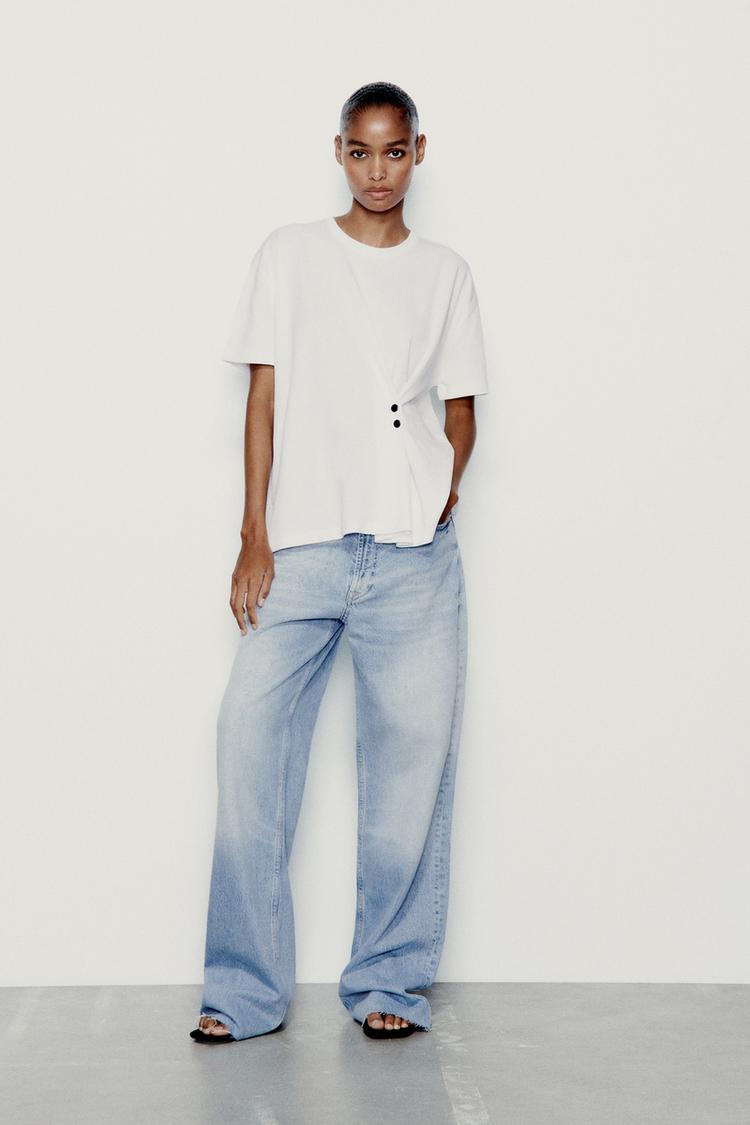 COTTON T-SHIRT WITH SNAP BUTTONS