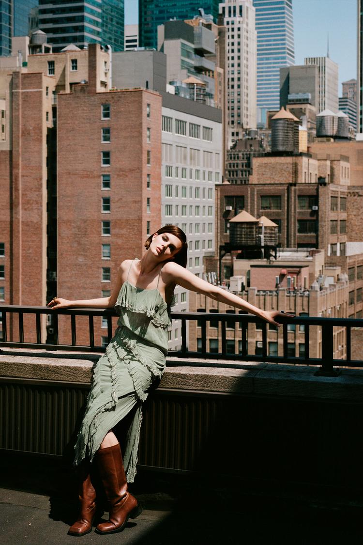 EMBROIDERED MIDI SKIRT - LIMITED EDITION