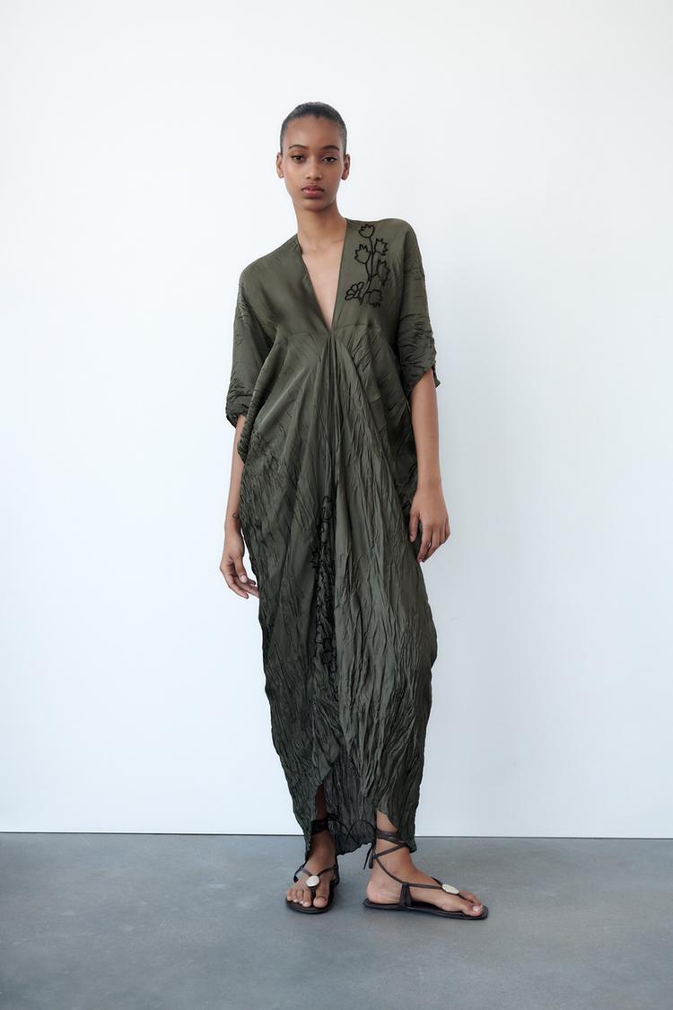 EMBROIDERED CREASED TUNIC DRESS