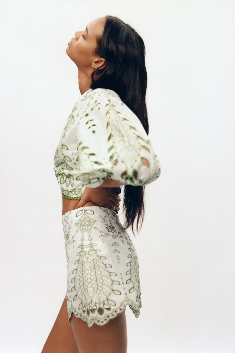 EMBROIDERED SHORTS