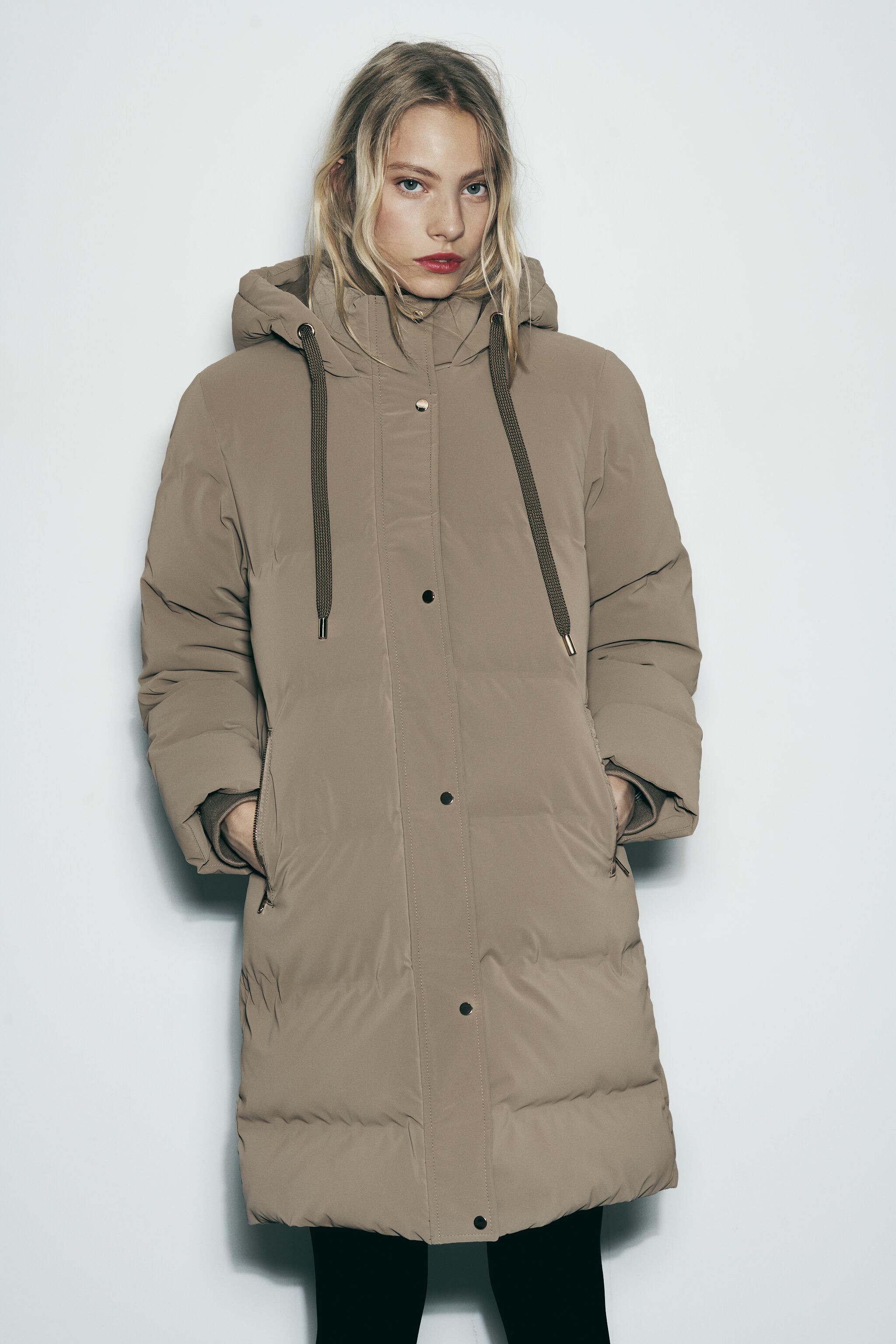 WIND PROTECTION HOODED PUFFER ANORAK