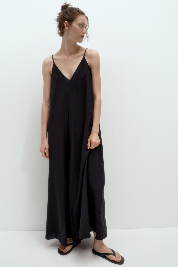 VOLUMINOUS MIDI DRESS