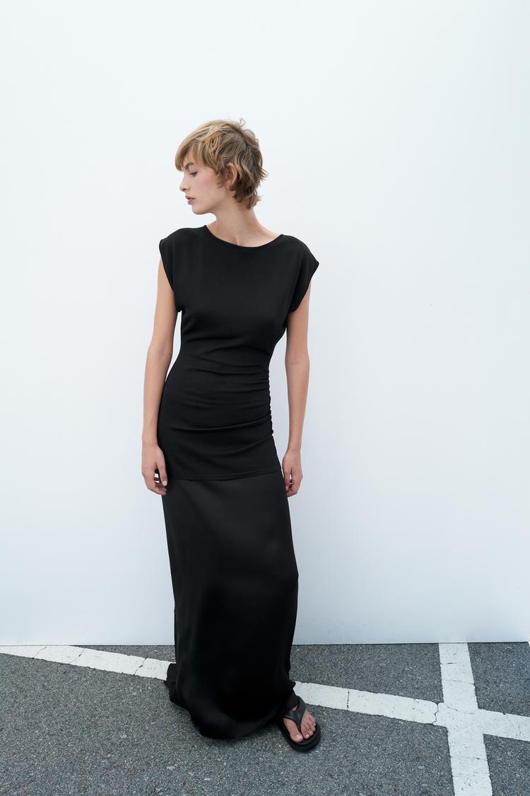 DRAPED FINE KNIT TOP