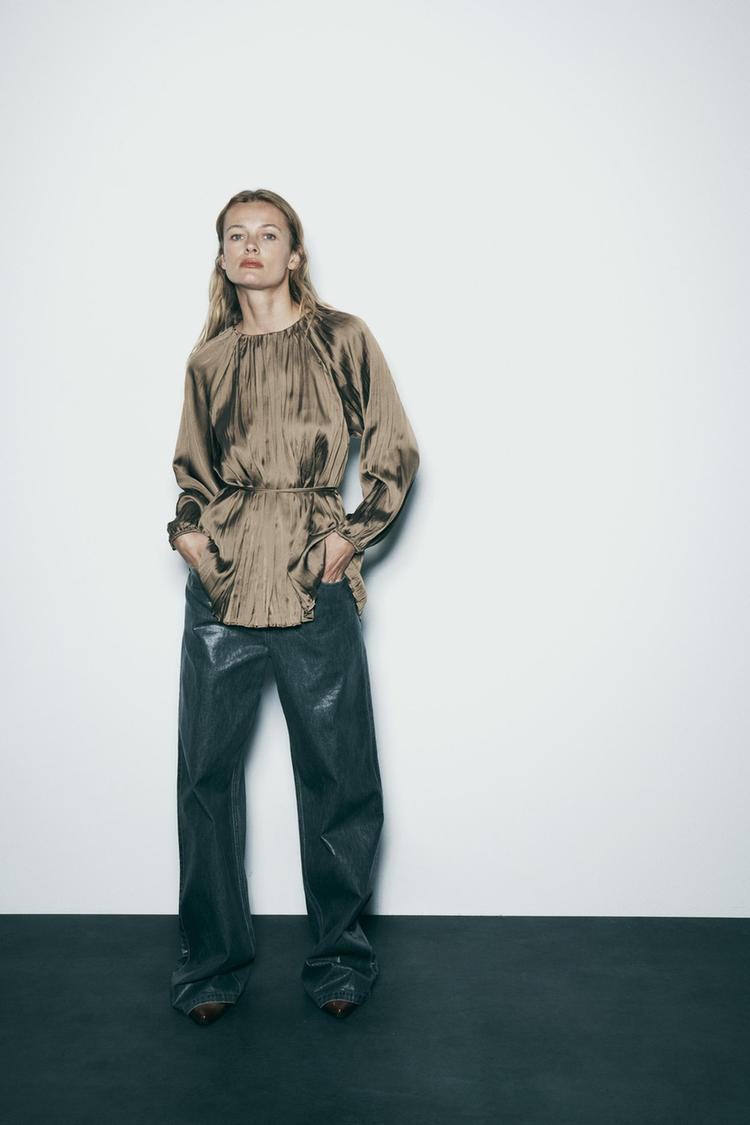 WRINKLE-LOOK BELTED TOP