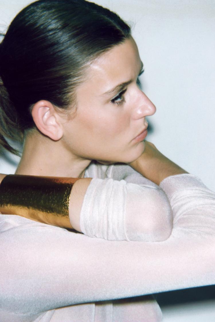 TEXTURED WIDE ARMBAND