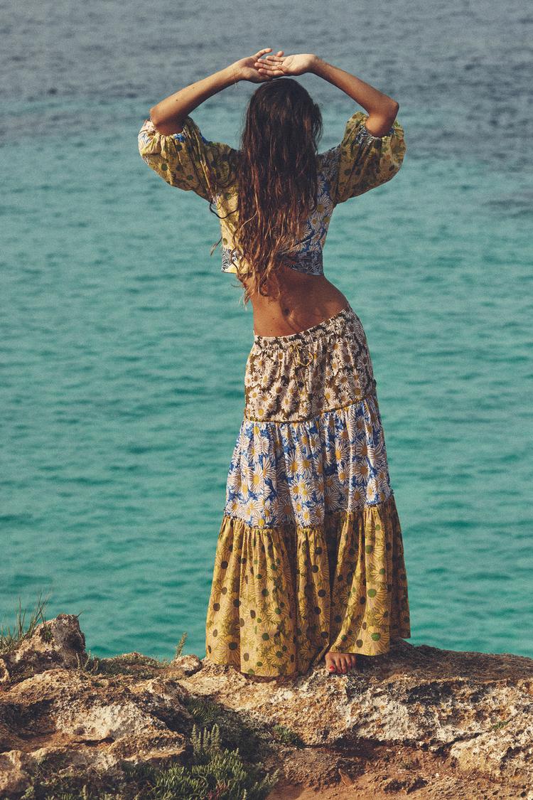 PRINTED TOP WITH KNOT