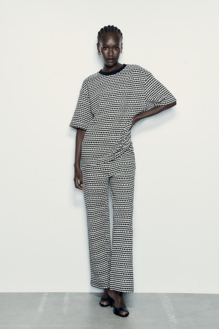 TEXTURED JACQUARD T-SHIRT