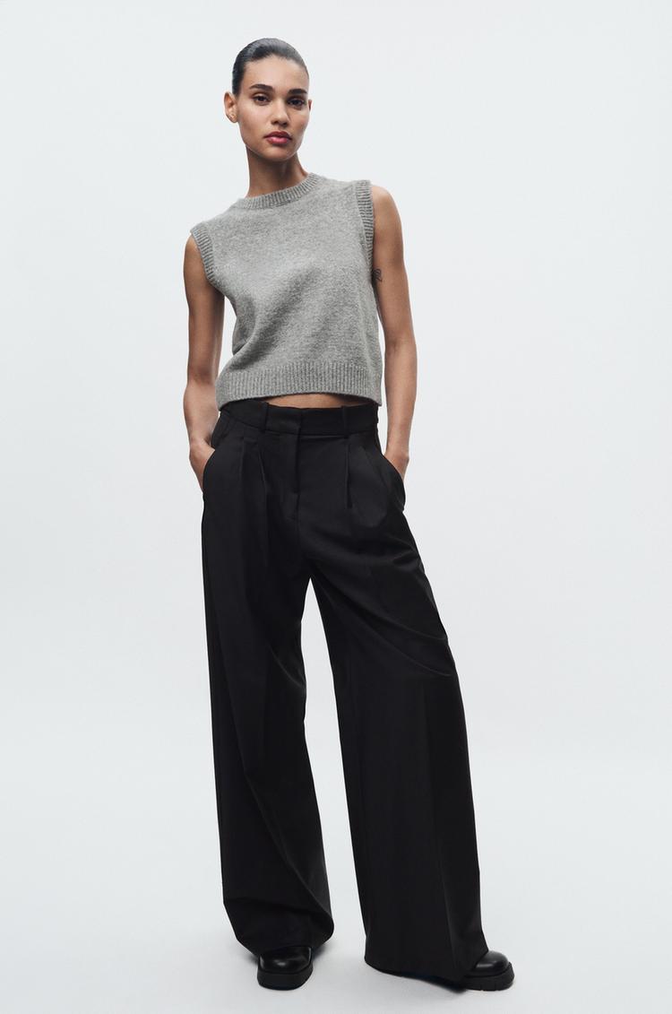 SOFT KNIT VEST