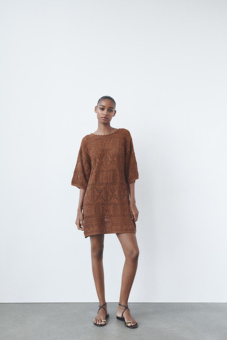 OPEN-KNIT DRESS WITH LOW-CUT BACK