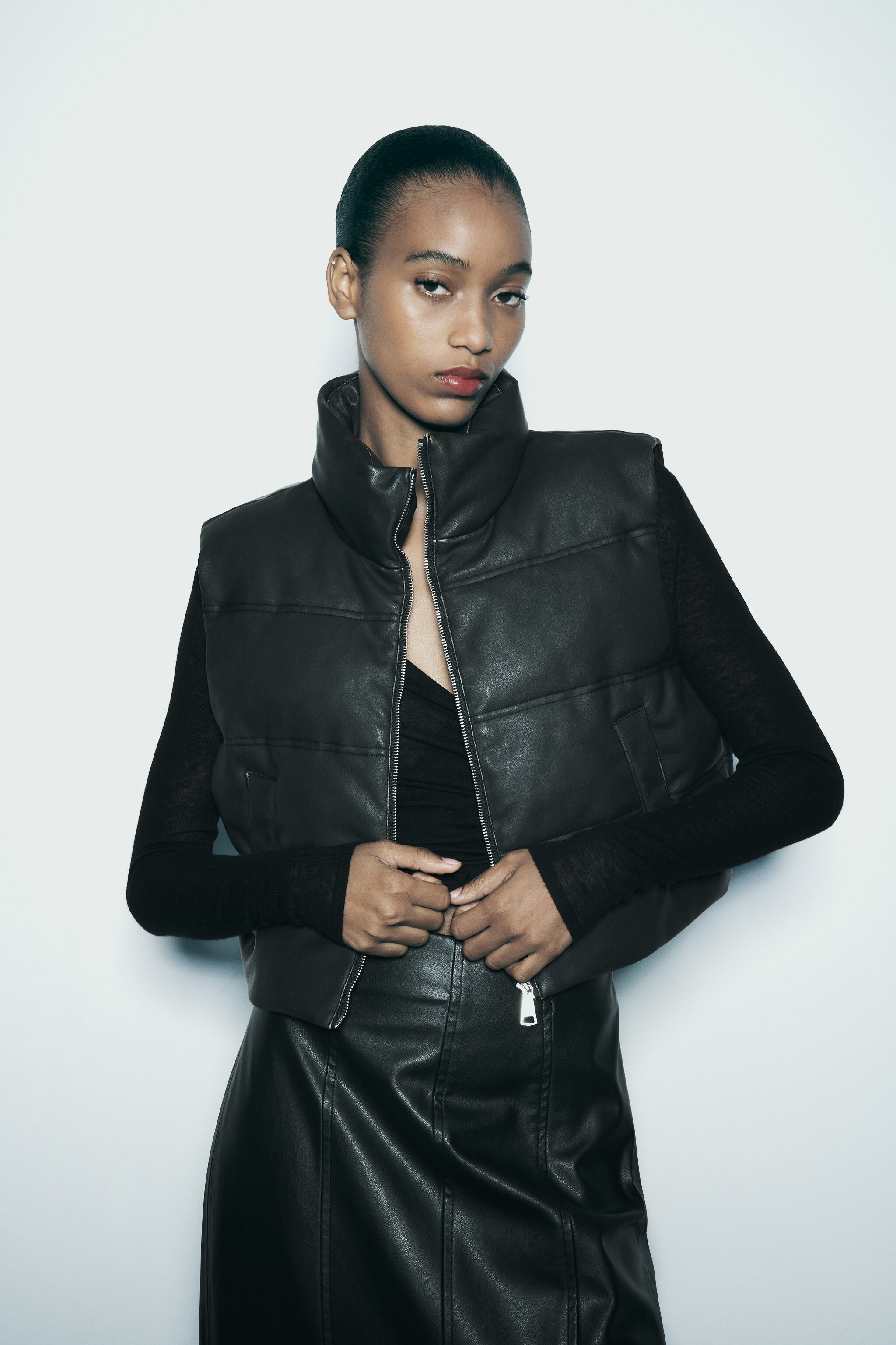 Zara QUILTED FAUX LEATHER CROPPED VEST