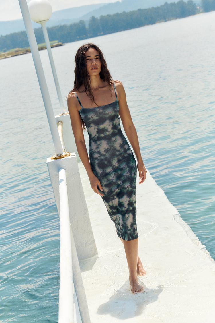 TIE-DYE PRINT KNIT DRESS