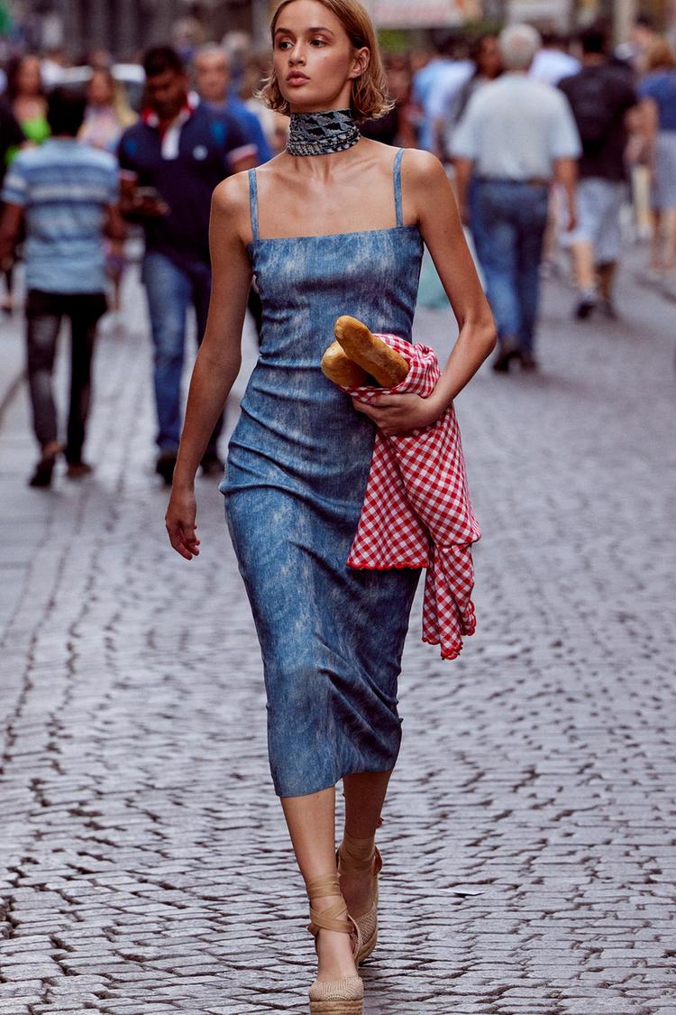 PRINTED DENIM KNIT DRESS