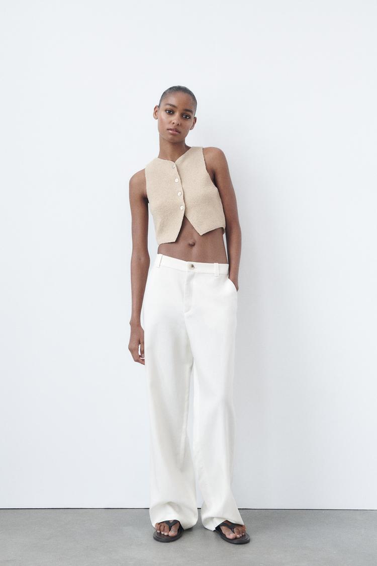 KNIT CROP TOP WITH BUTTONS