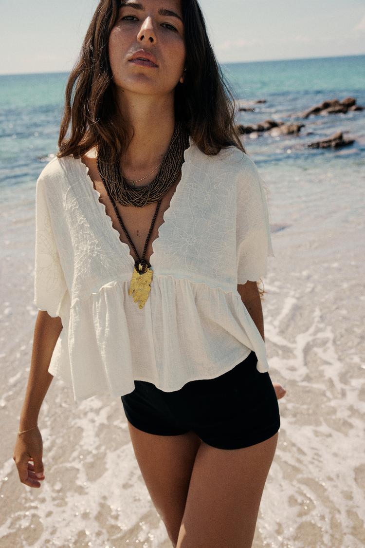EMBROIDERED BLOUSE