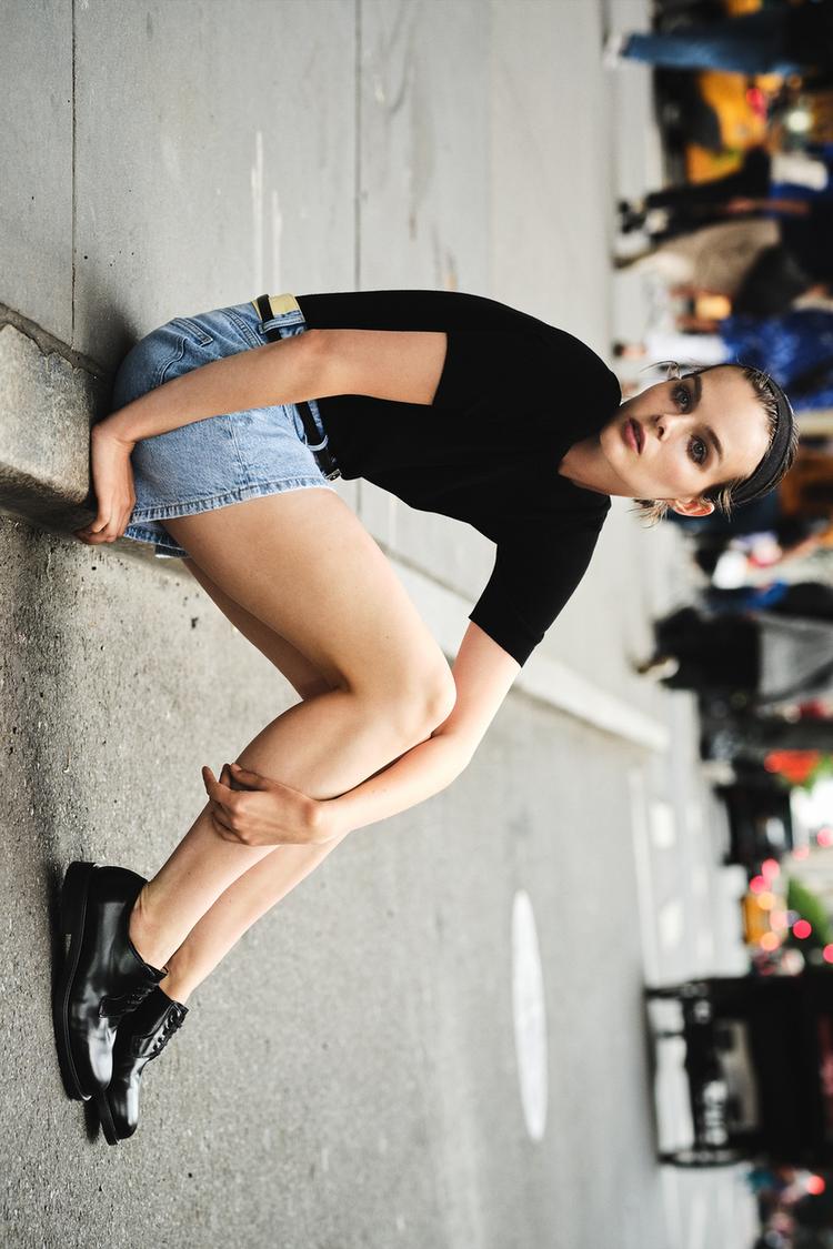 Z1975 MOM-FIT HIGH-WAIST SHORTS