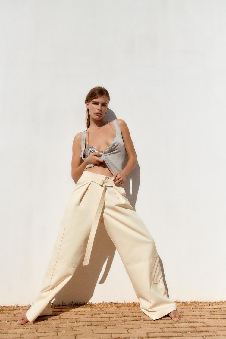 HIGH WAISTED CARROT TROUSERS