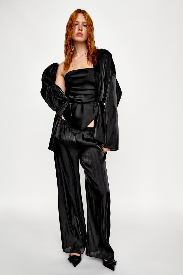 SATINY STRAPLESS NECKERCHIEF TOP