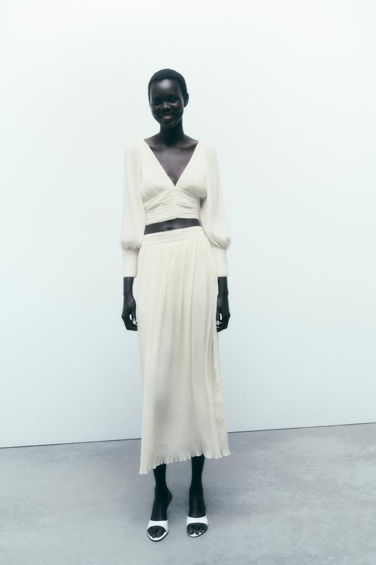 PLEATED TOP WITH TIE DETAIL