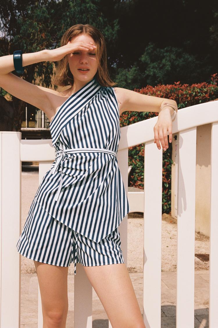 STRIPED ASYMMETRIC TOP