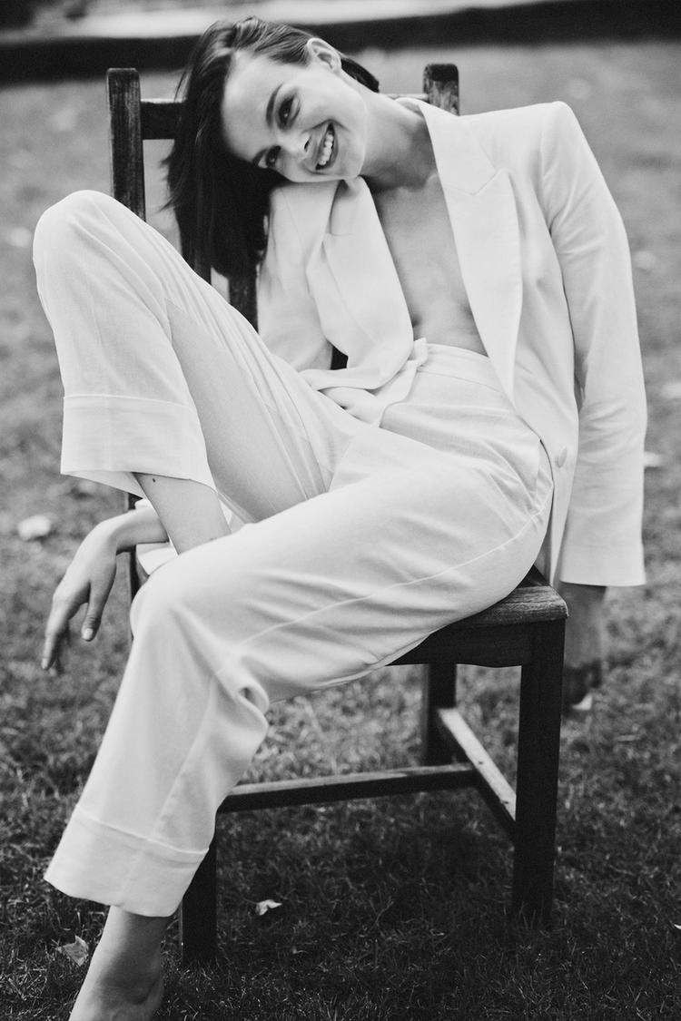 LINEN BLEND TROUSERS WITH TURN-UP HEMS