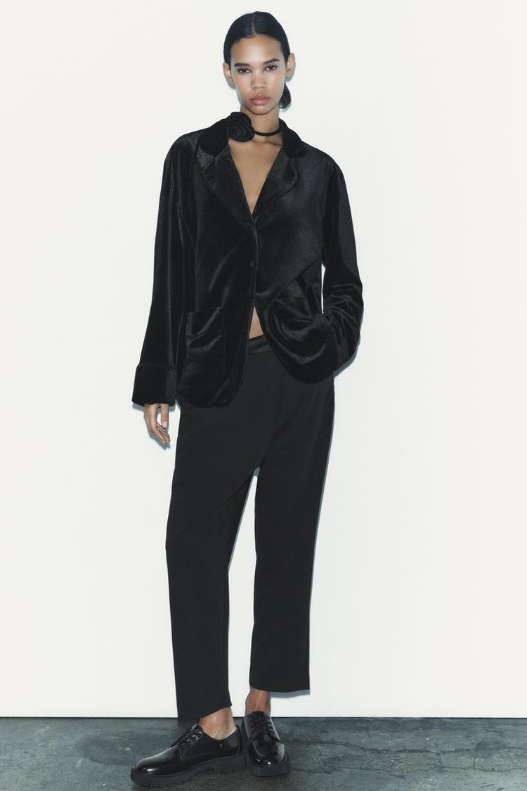 FLORAL CHOKER VELVET BLAZER