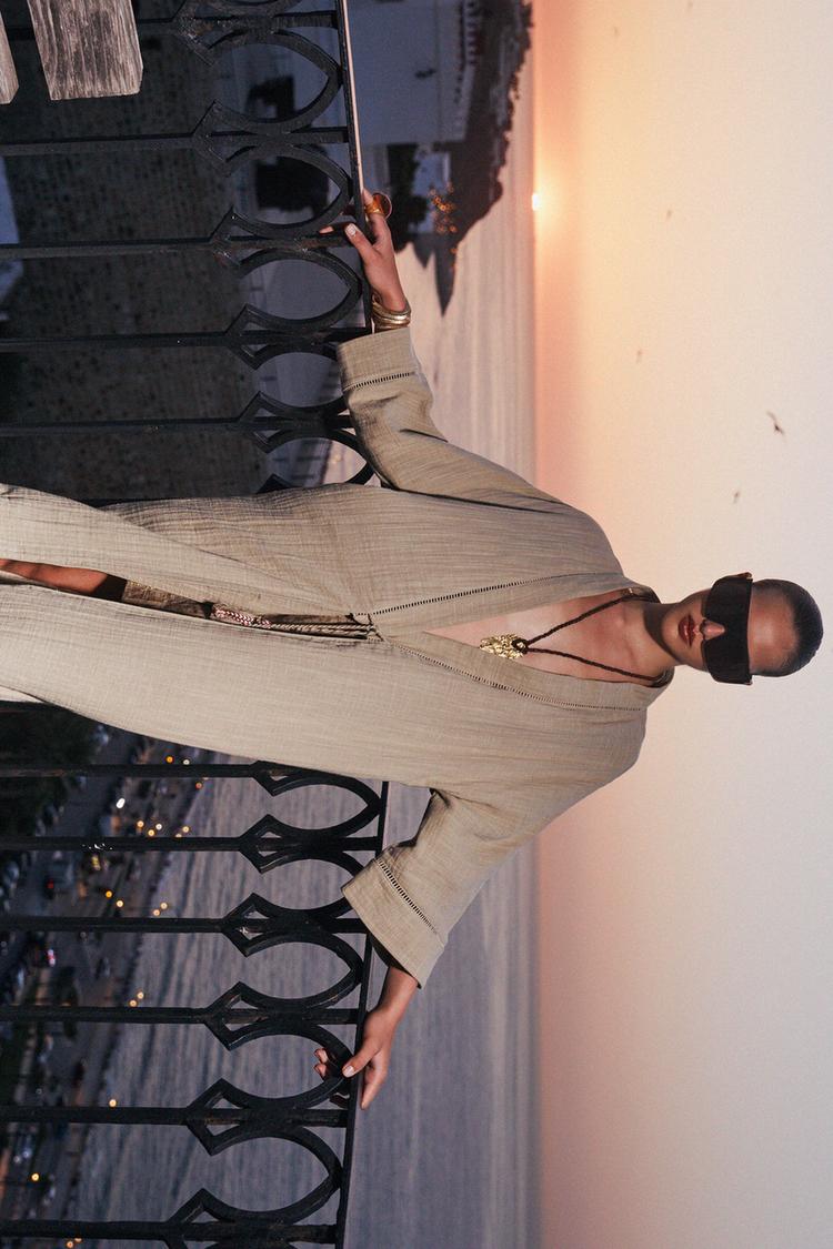 KIMONO WITH LACE TRIM