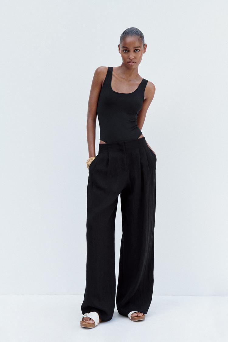 LOOSE-FITTING DARTED TROUSERS