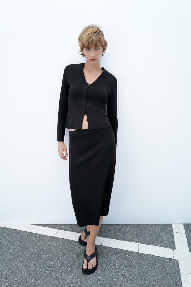 FITTED KNIT CARDIGAN