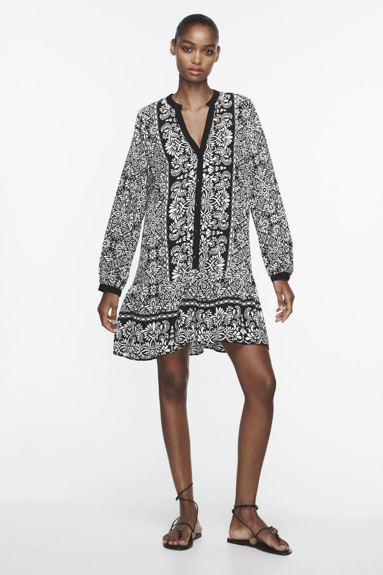 SHORT PRINTED DRESS