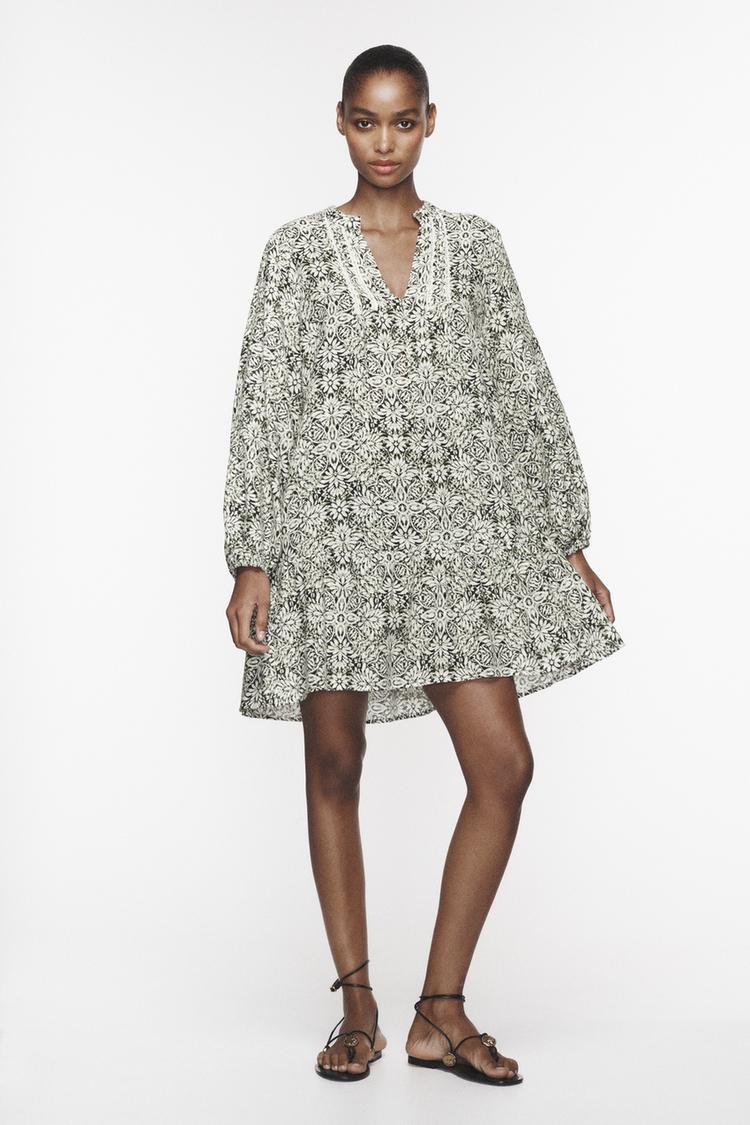 SHORT PRINTED DRESS