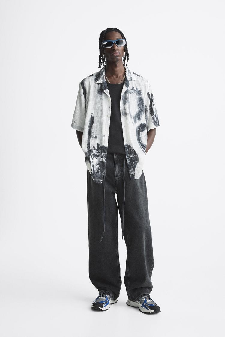 ABSTRACT PRINT TEXTURED SHIRT