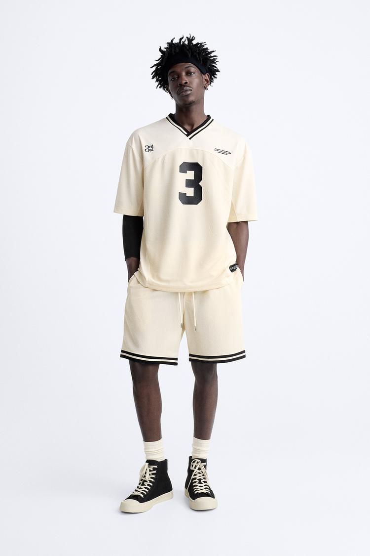 TEXTURED JOGGER BERMUDA SHORTS