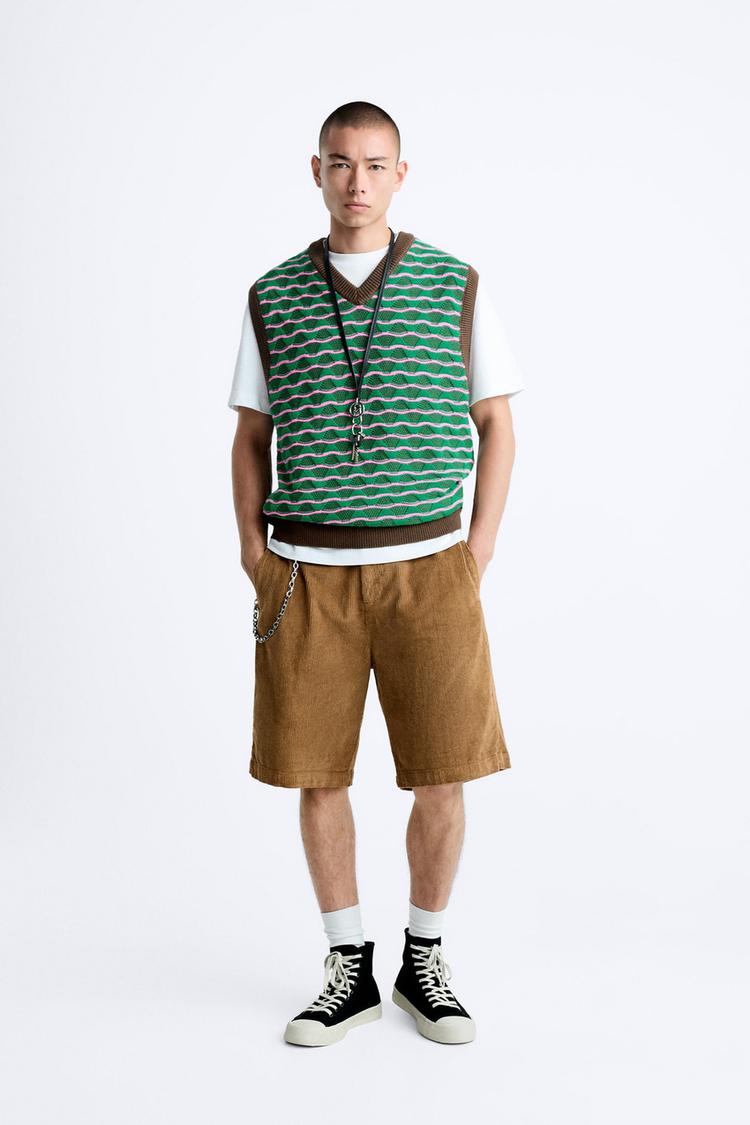 GEOMETRIC JACQUARD KNIT VEST