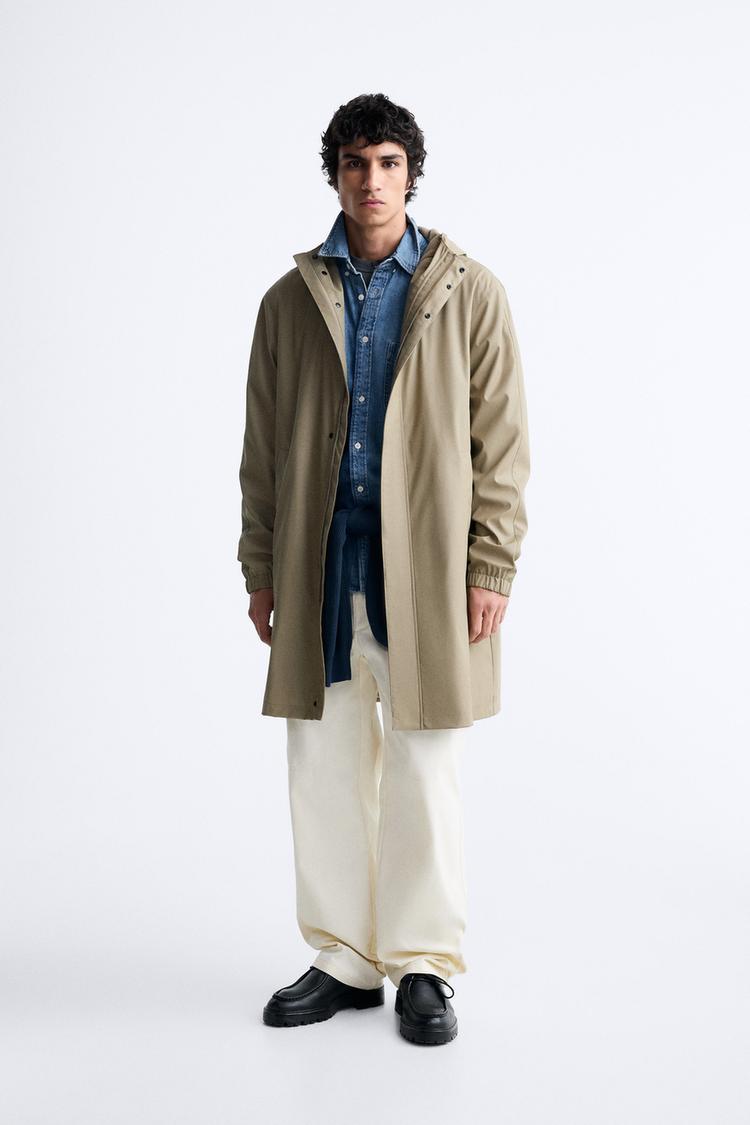 HOODED RUBBERIZED PARKA