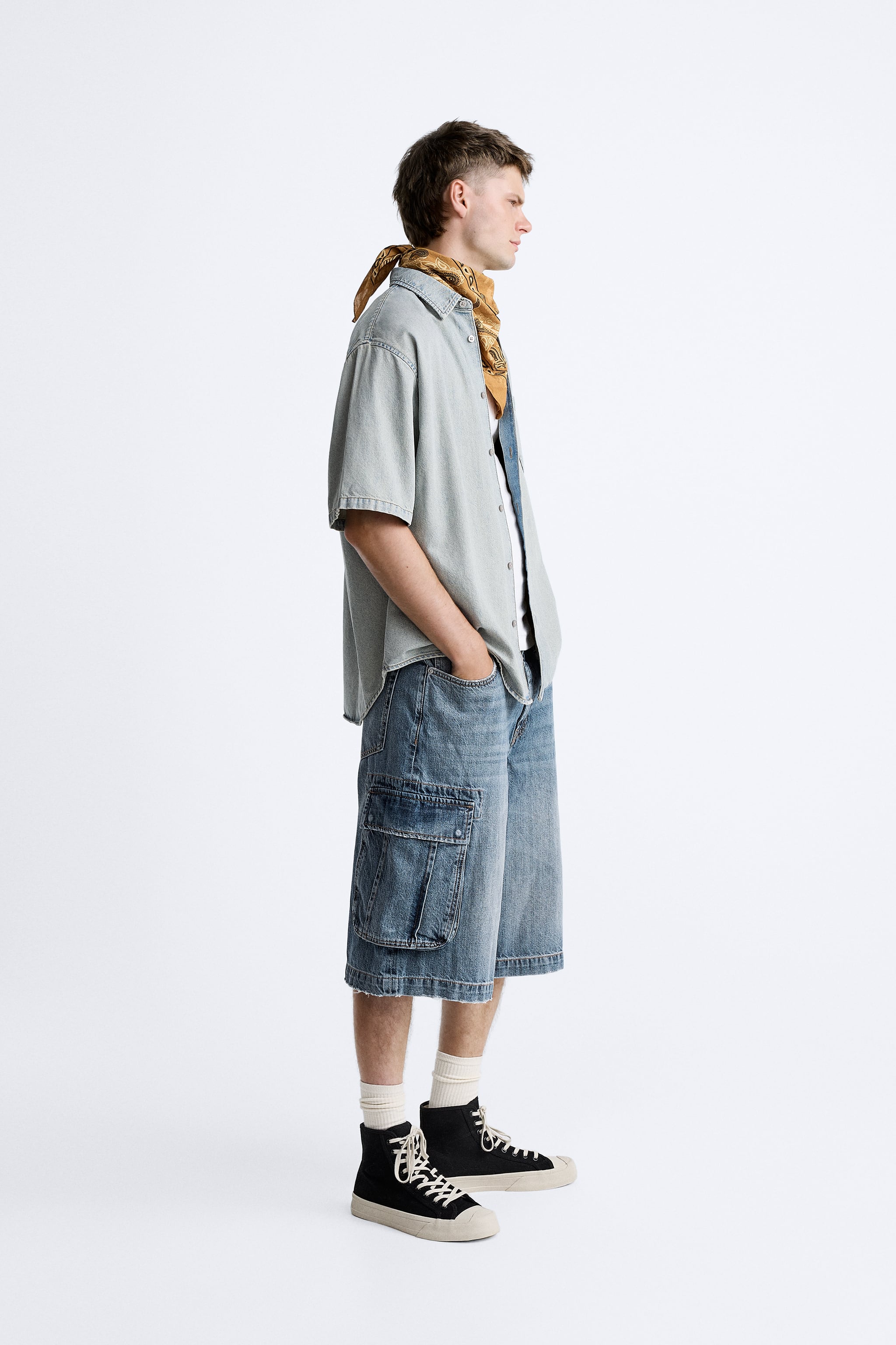 LOOSE FIT CARGO SHORTS