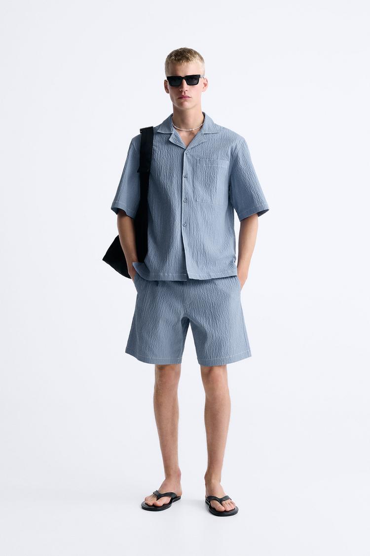 SEERSUCKER SHIRT WITH CONTRAST TOPSTITCHING