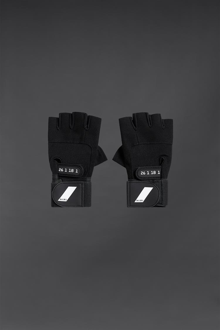 TRAINING GLOVES