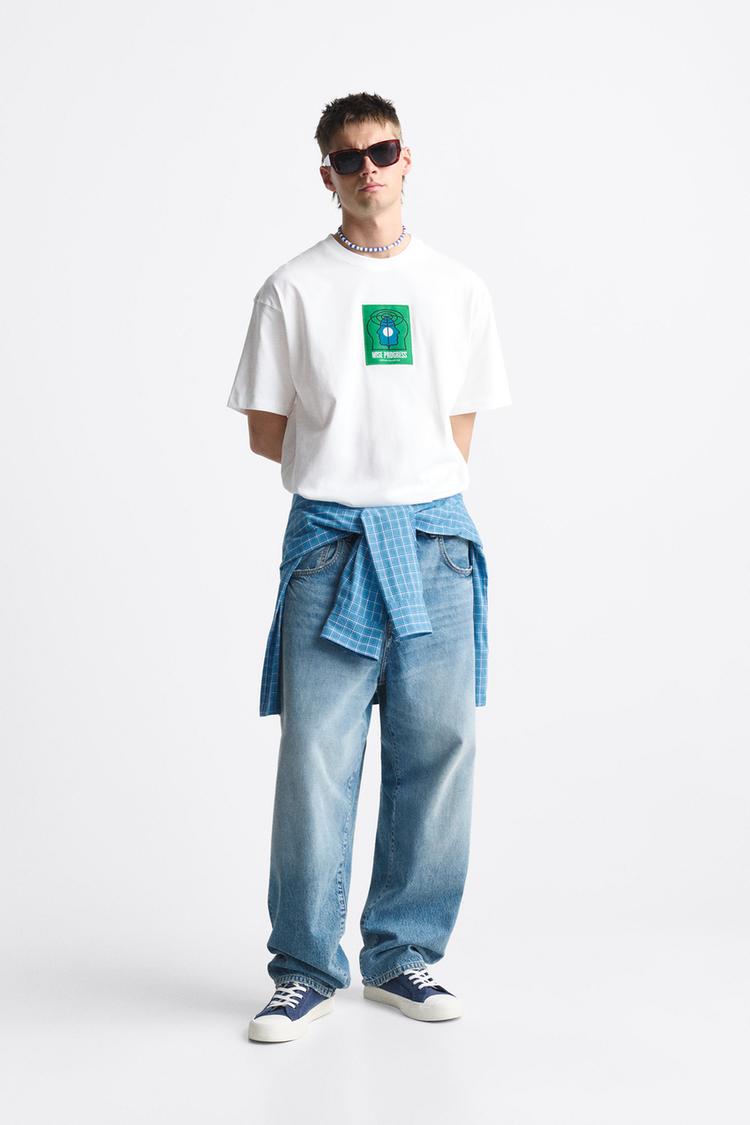 T-SHIRT WITH CONTRAST PATCH