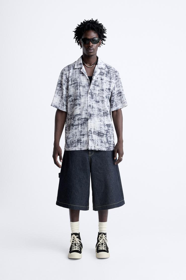 ABSTRACT PRINT TEXTURED SHIRT